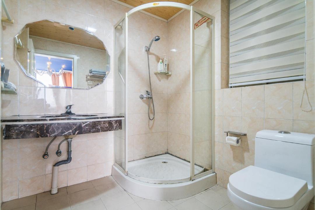 Photo of Bathroom in Jeifangbei Central Business District