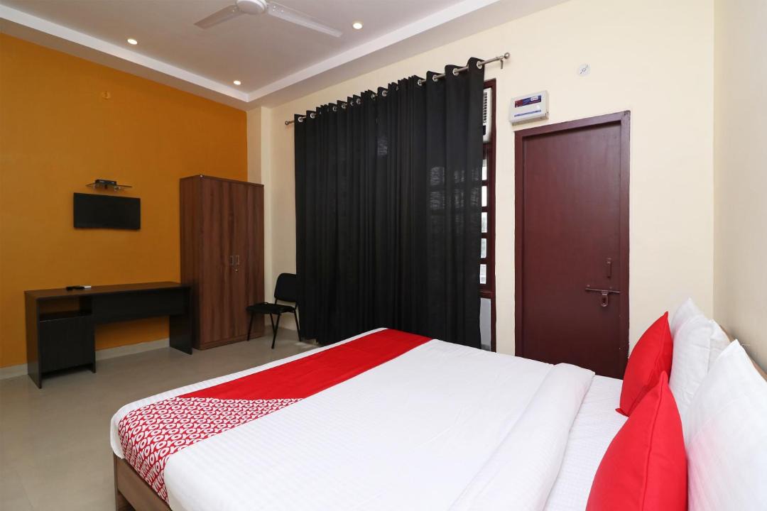 Photo of Bedroom in Gomti Nagar