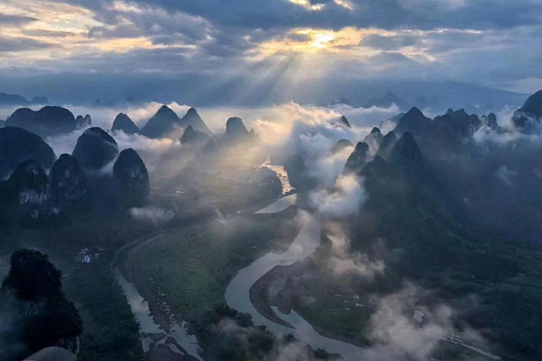 Photo of Others in Xingping Ancient Town
