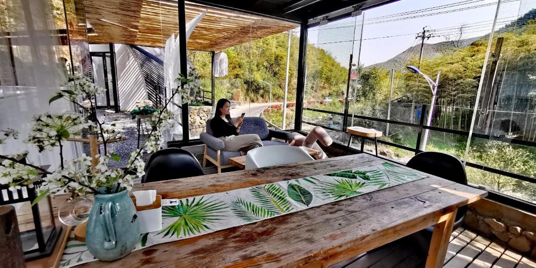 Photo of Patio Balcony in Moganshan