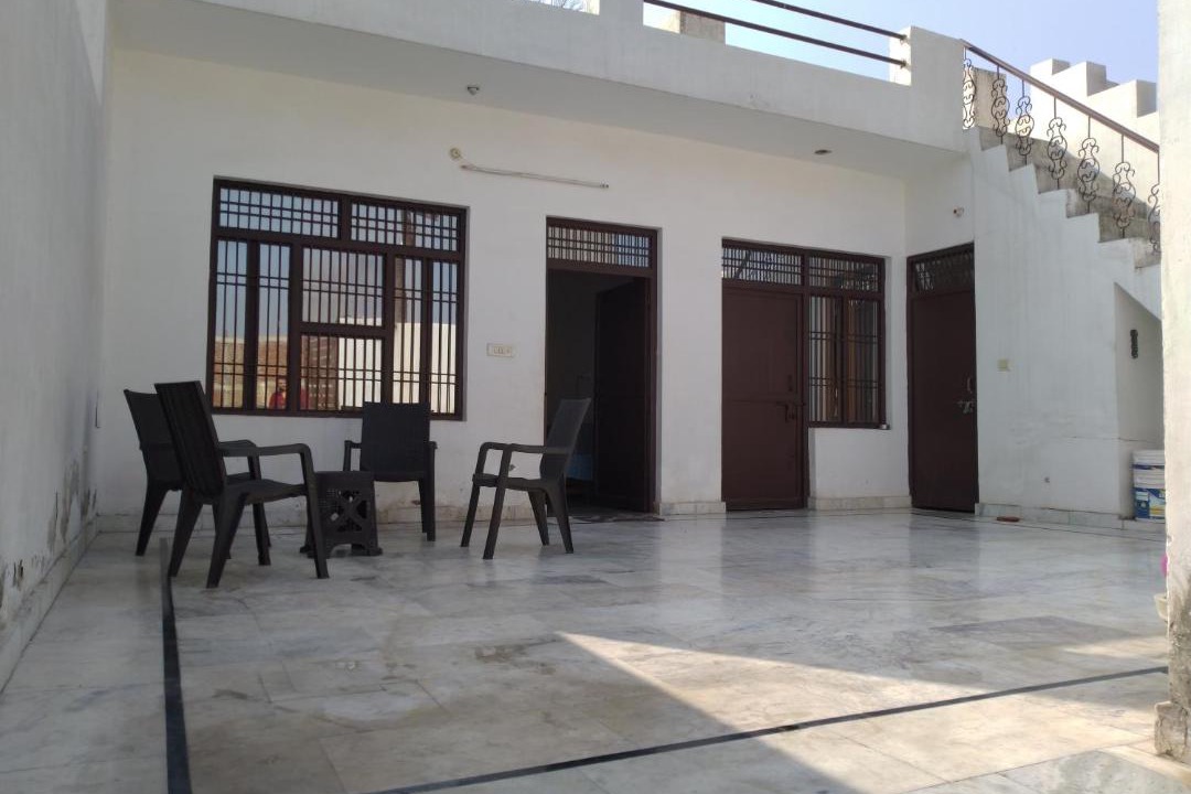 Photo of Patio Balcony in Taj Ganj