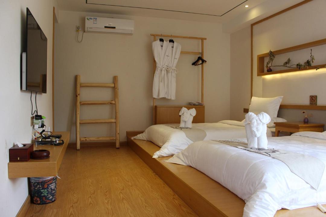 Photo of Bedroom in Dali Ancient Town