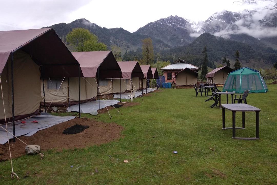 Photo of Buildings in Pahalgam