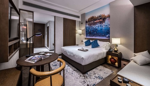 Superior Suite, 1 King Bed, Non Smoking