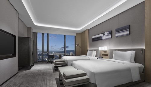 TWIN EXECUTIVE ROOM