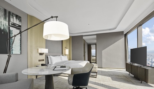 KING EXECUTIVE ROOM