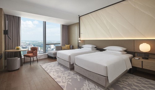 Room, 2 Twin Beds, Lake View