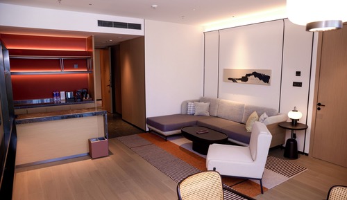 Habitat Premier Suite