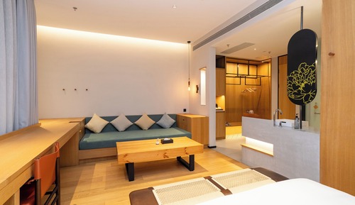 Junior Studio Suite