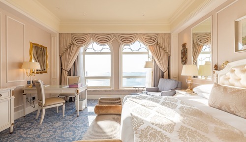 Grand Room, 1 King Bed, Ocean View