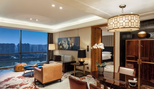 Suite, River View