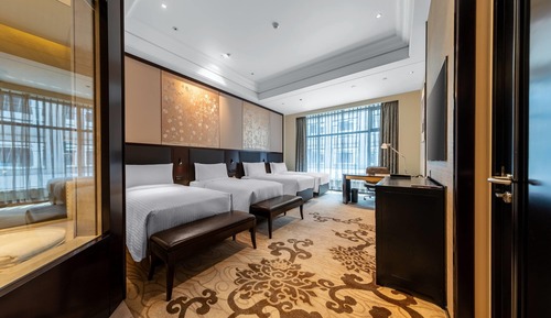 Room (Comfortable Four-Beds)