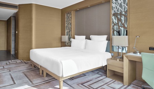 Deluxe Room, 1 Queen Bed
