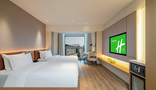 Standard Room, 2 Twin Beds, City View