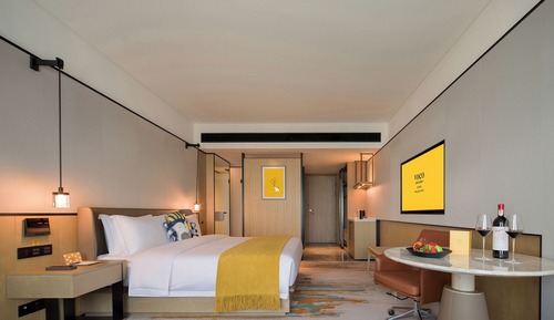 Grand Room, 1 King Bed, City View