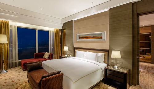 Room, 1 Bedroom, Club Lounge Access, Lake View