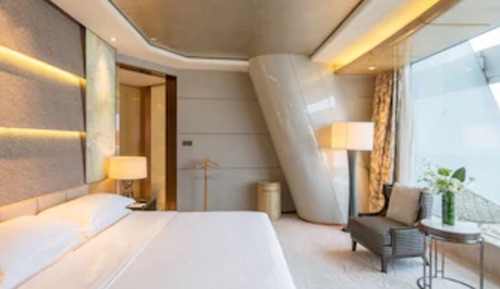 Deluxe Room, 1 King Bed
