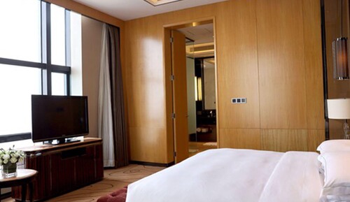 King Deluxe Suite