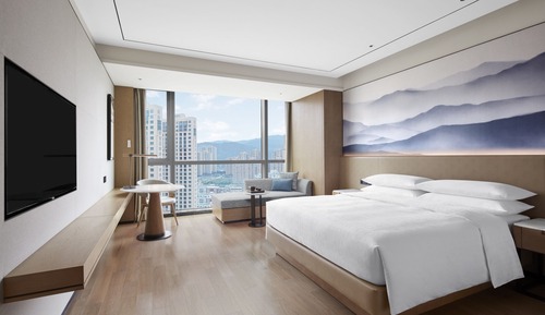 Executive Room, 1 King Bed, Smoking, City View