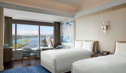 Premier Room, 2 Twin Beds, River View