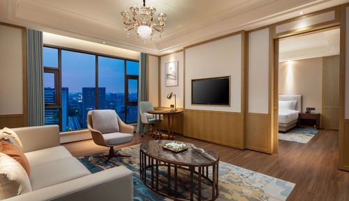 Suite, 1 King Bed, Non Smoking (Great View)