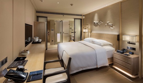 King Accessible Guest Room Nanhai Wing