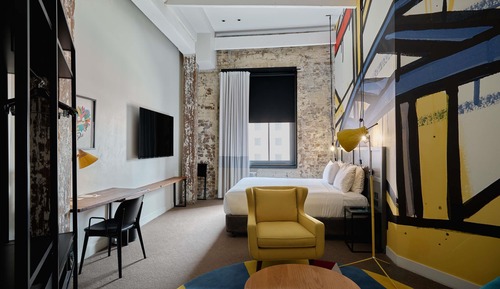 The Shearer's Suite with 1 King Bed