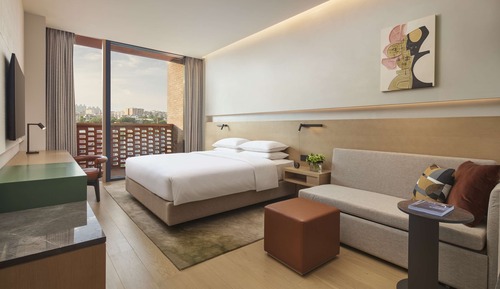 Room, 1 King Bed, Balcony
