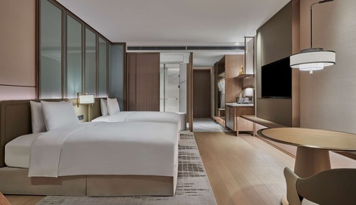 Executive Room, 2 Twin Beds, River View