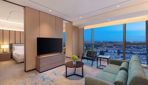 1 Super King Suite
