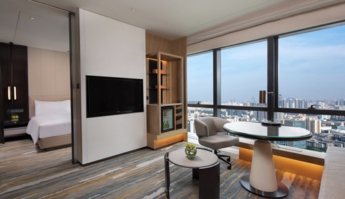 Presidential Suite, Club Lounge Access