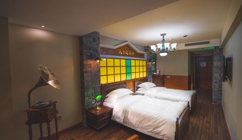 Classic Twin Room