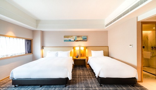 Comfort Room, Multiple Beds