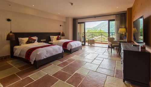 Twin Deluxe Room - Lake View