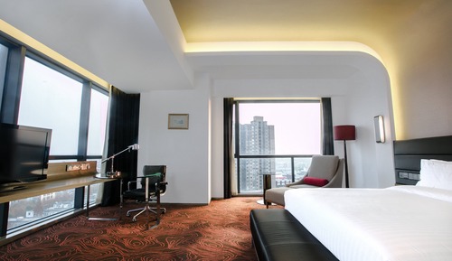 Premium Room, 1 King Bed, Club Lounge Access (High Floor)