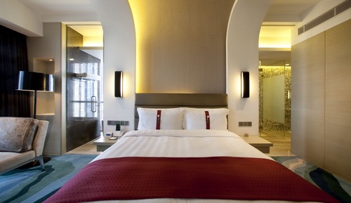 1 Bedroom Suite Dining