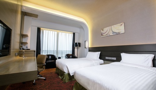 Standard Room, 2 Twin Beds (High Floor)