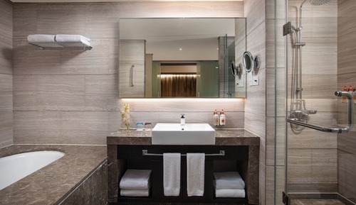 Premium Room, 2 Twin Beds, Accessible, Club Lounge Access (Lake View)