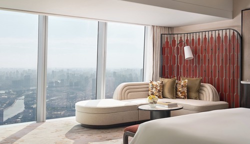 Pearl River View King Room with Windowside Bathtub