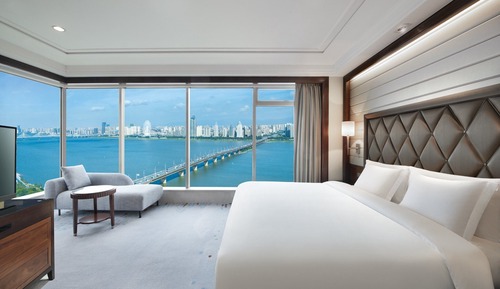 Suite, 1 Bedroom, River View