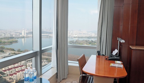 Executive Room, 1 Double Bed, Lake View