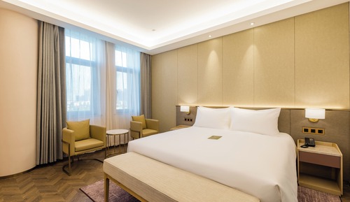Deluxe Room, 1 King Bed