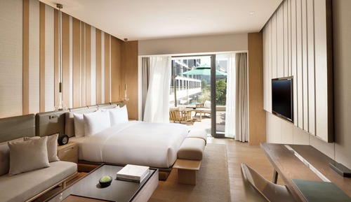 Premium Room, 1 King Bed, Balcony