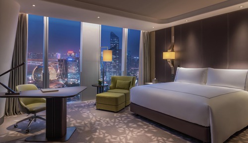 Executive King River View Room