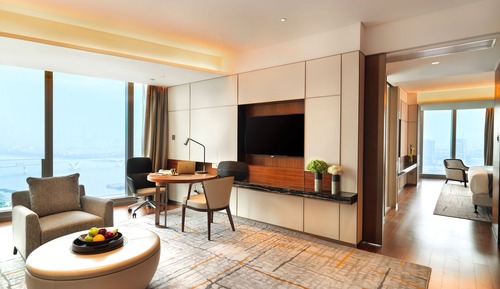 Junior Suite, 1 King Bed (Canton Tower View)