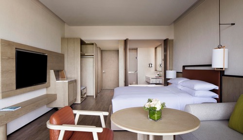Deluxe Room, 1 King Bed, Ocean View