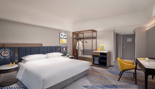 Premium Room, 1 King Bed