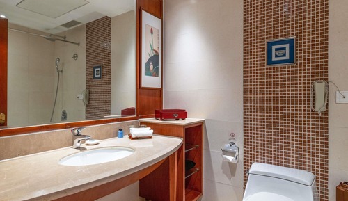 Superior Room, 2 Twin Beds, City View