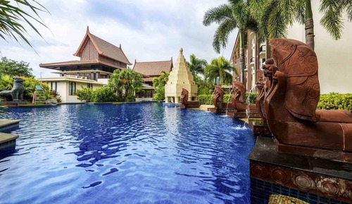 Family Room, 2 Bedrooms, Pool View