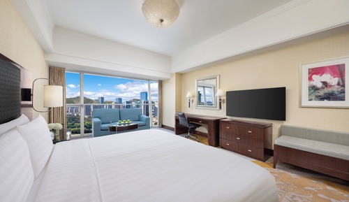 Deluxe Room, 1 King Bed, Garden View
